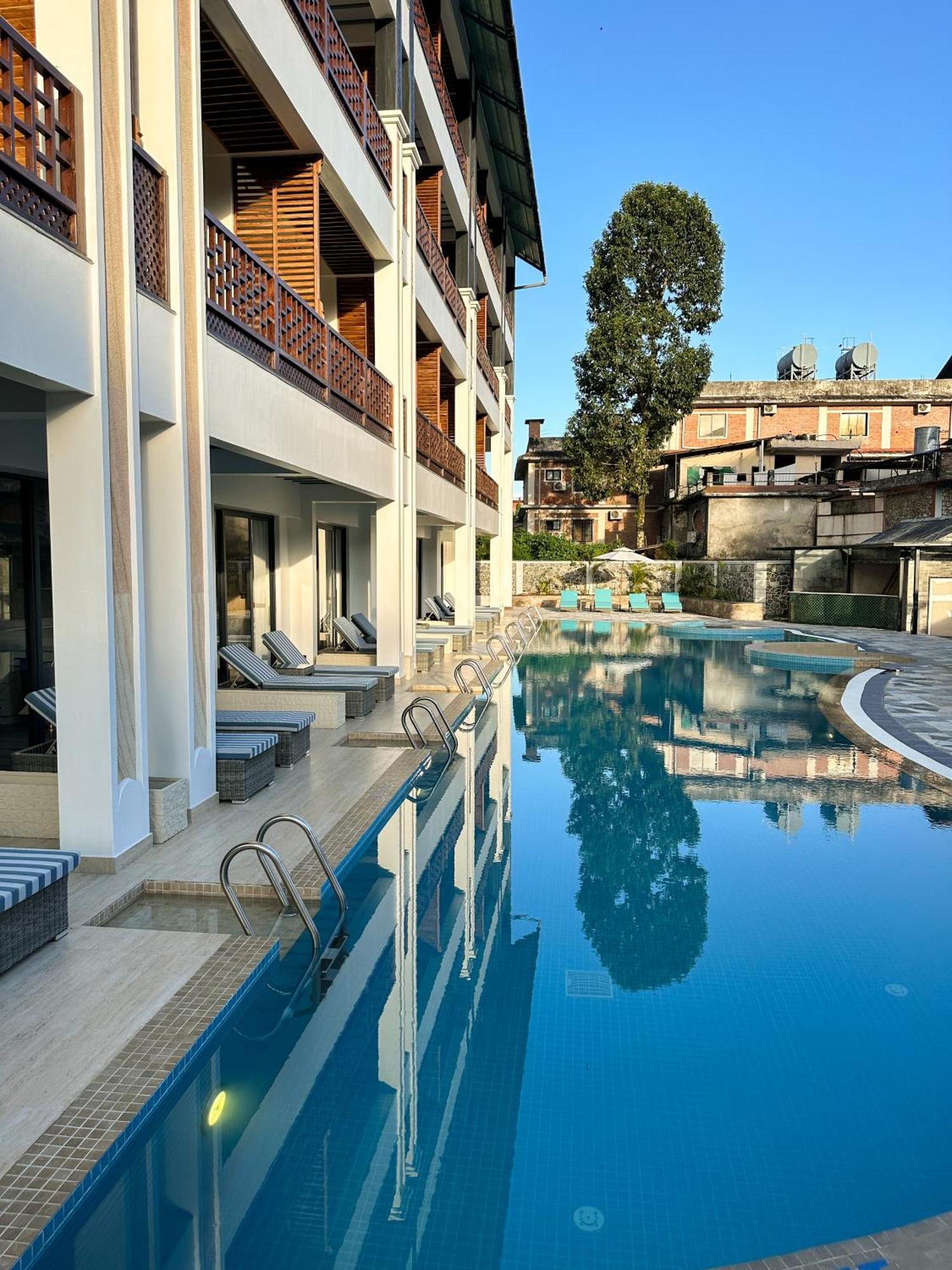 Lake View Resort Pókhara Exteriér fotografie