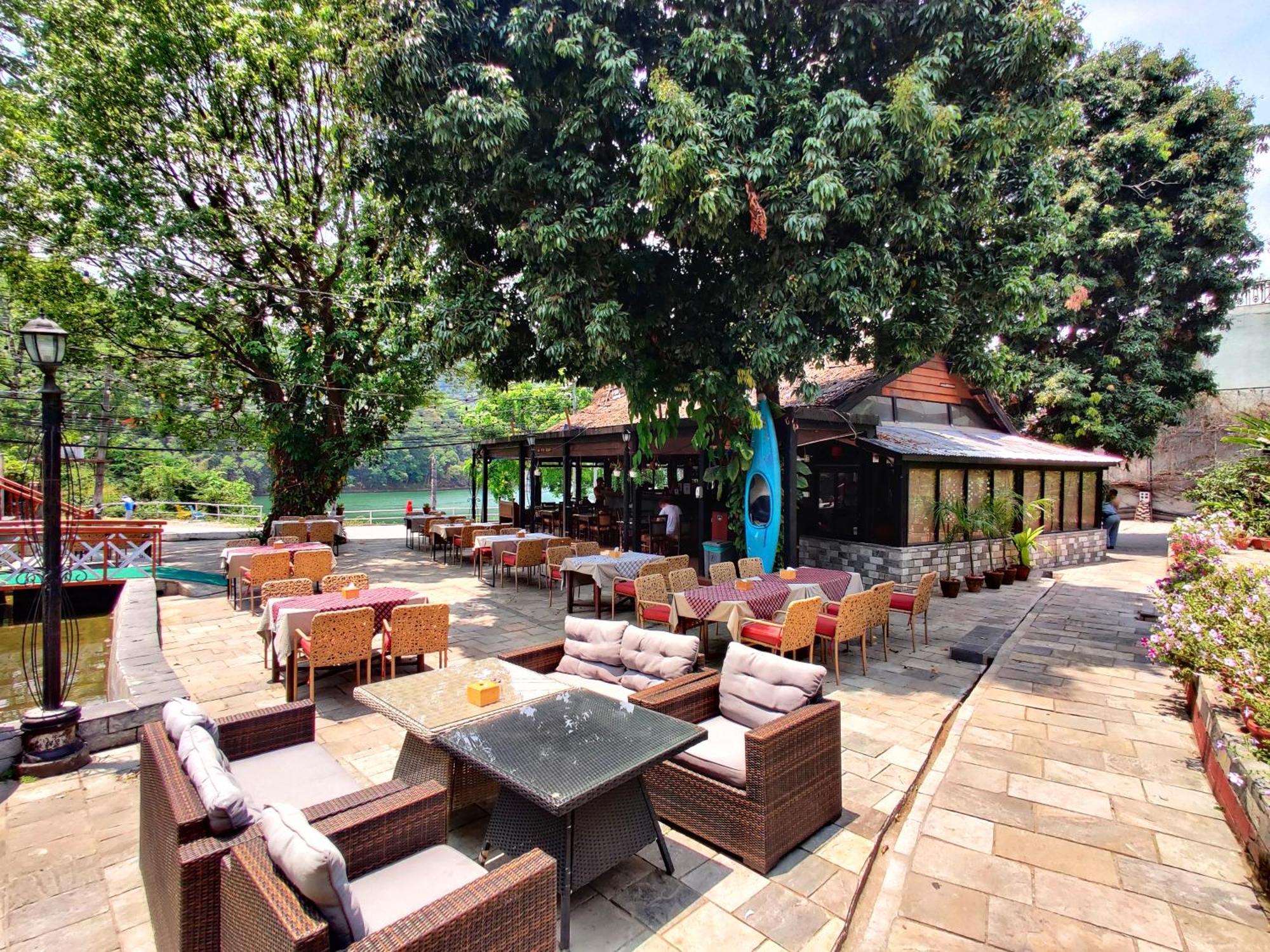 Lake View Resort Pókhara Exteriér fotografie